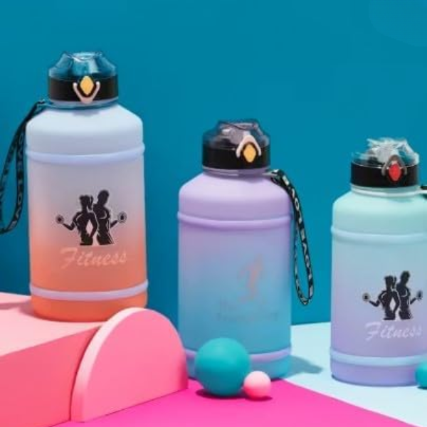2L Large Capacity Fitness Water Bottle with Straw Lid